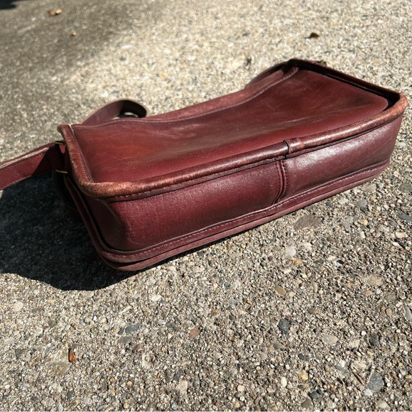 Coach Penny pocket vintage brass turnlock crossbody bag USA - Picture 4 of 14